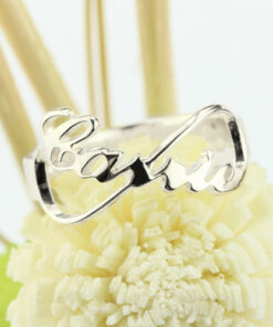 Anillo personalizado con símbolo infinito y nombre. GrethyFashion joyería personalizada